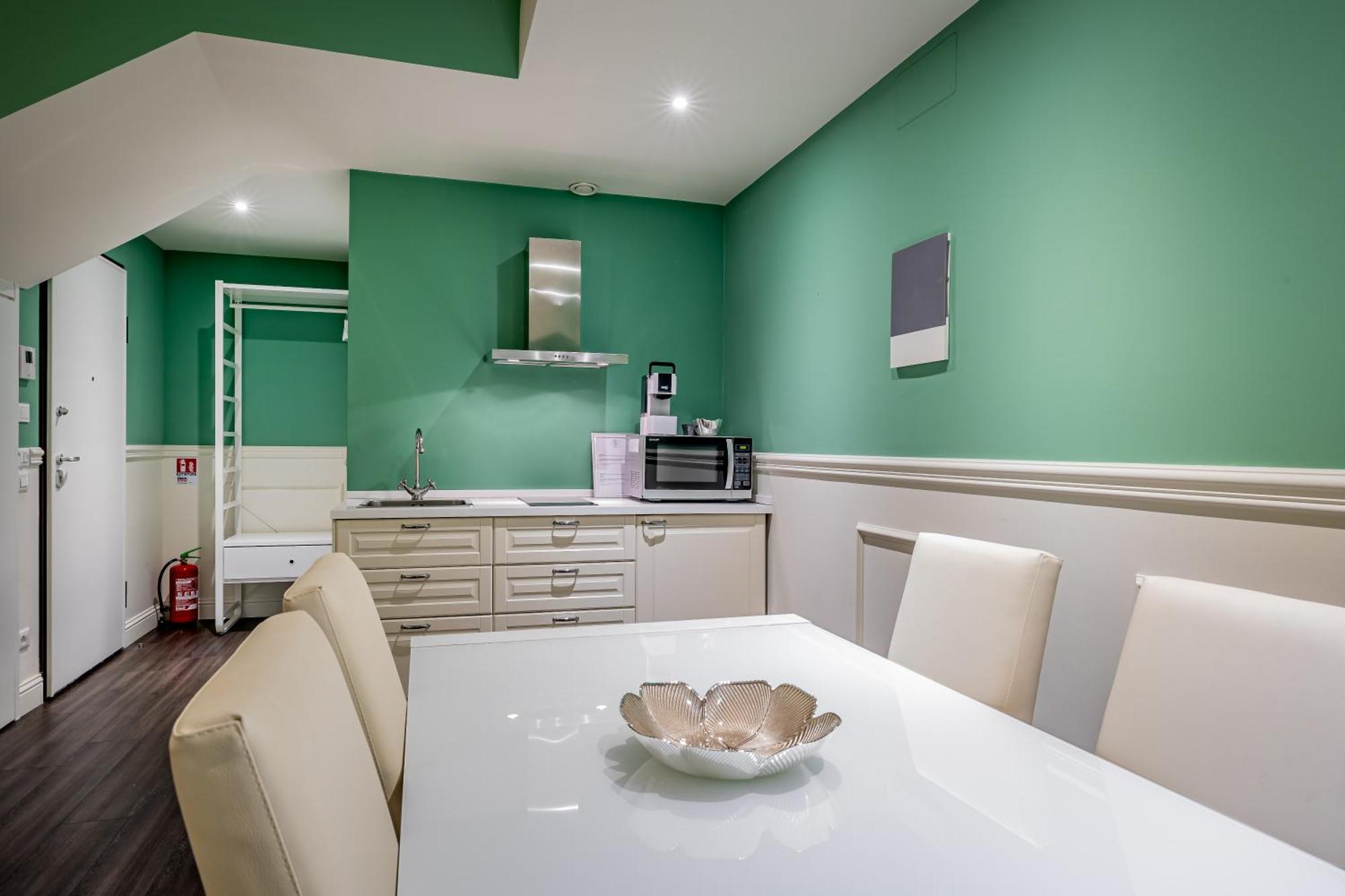 פראטו Hs4U The Romantic Luxury Apartment מראה חיצוני תמונה