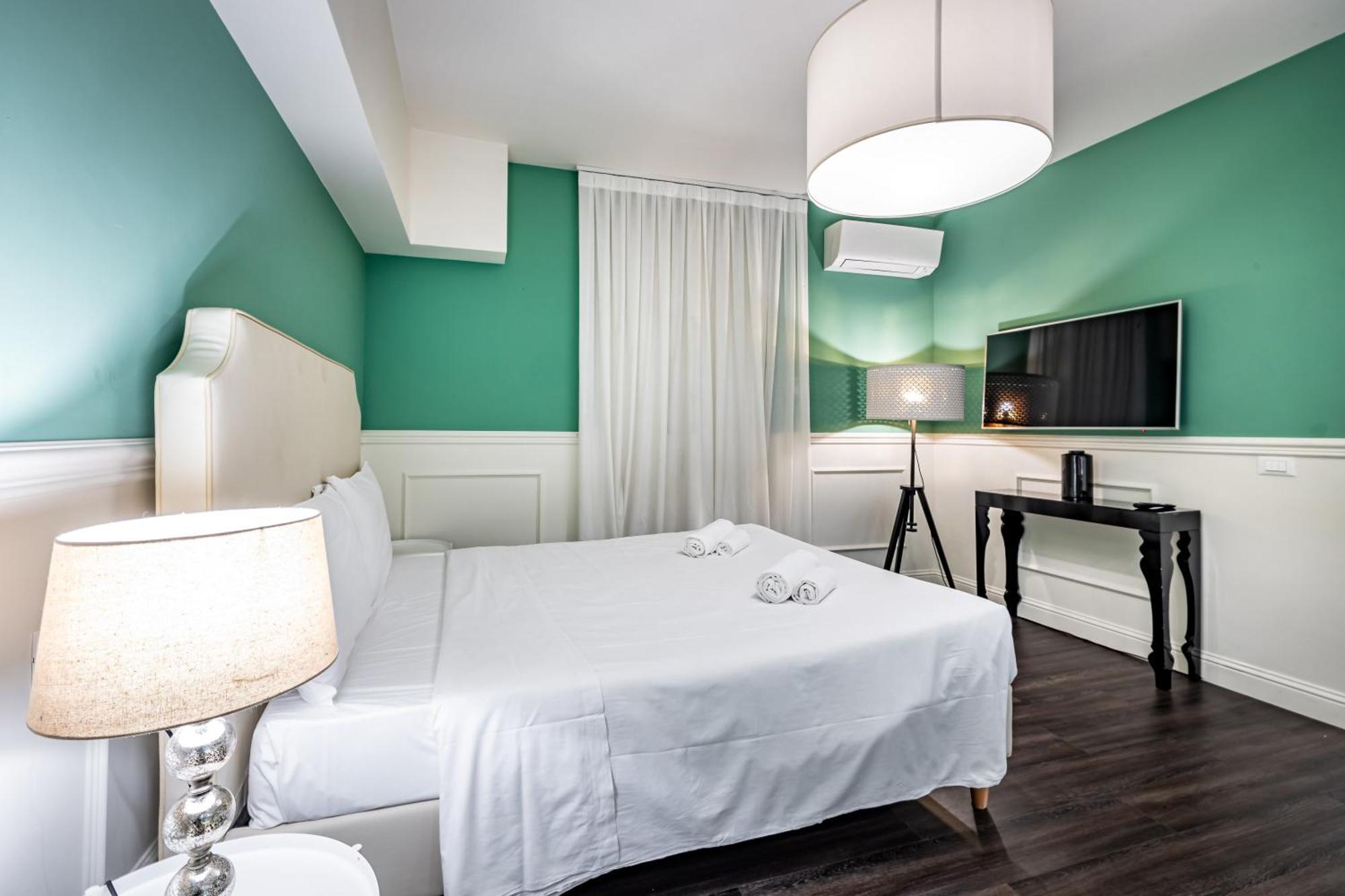 פראטו Hs4U The Romantic Luxury Apartment מראה חיצוני תמונה