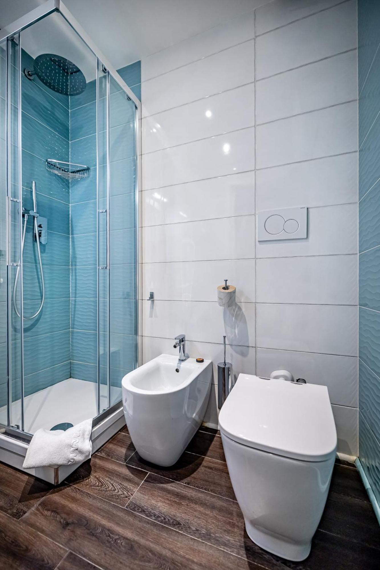פראטו Hs4U The Romantic Luxury Apartment מראה חיצוני תמונה