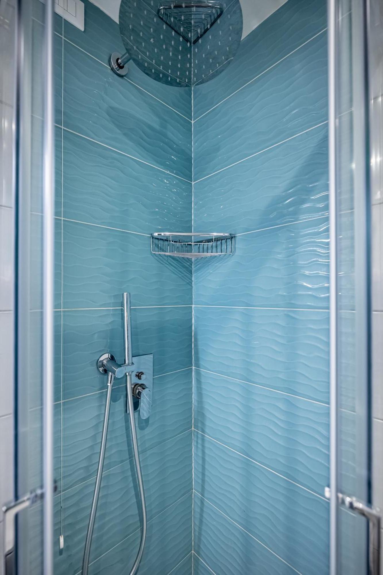 פראטו Hs4U The Romantic Luxury Apartment מראה חיצוני תמונה